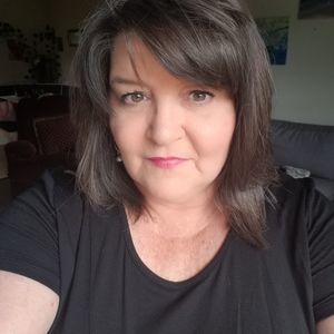 Meet your Posher, Roxanne